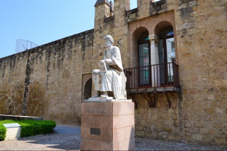 Statue Averroes Cordoba